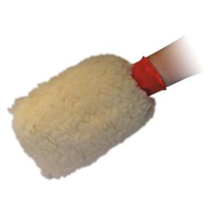 Bartons Car wash mitt made from soft, absorbent fibres and can be used wet or dry.
